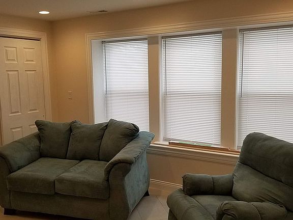 2nd image of 4204 N Melvina Ave