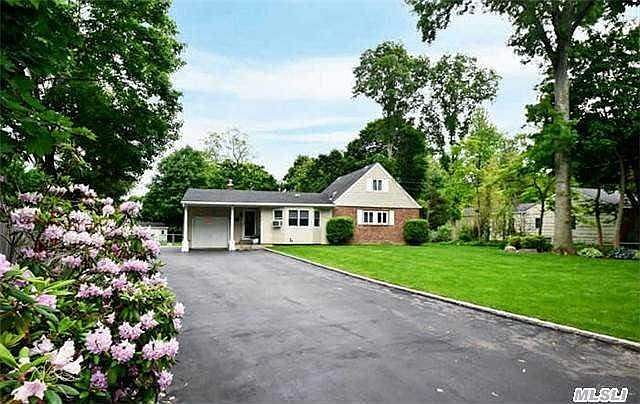1st image of 25 Briarfield Ln