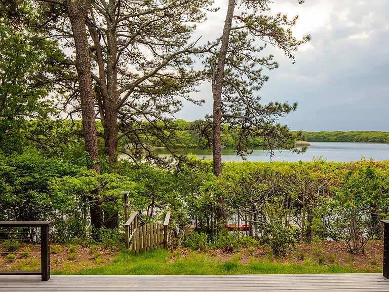 41 Shore Dr — Photo 37