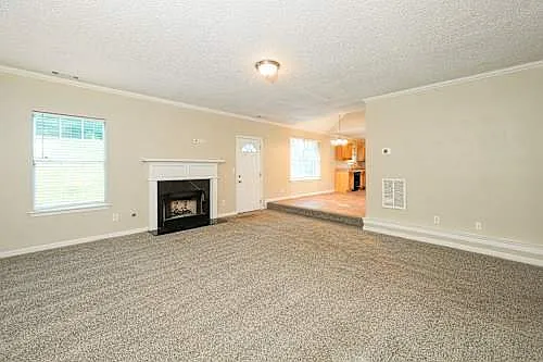 3937 N Hartman Dr — Photo 2