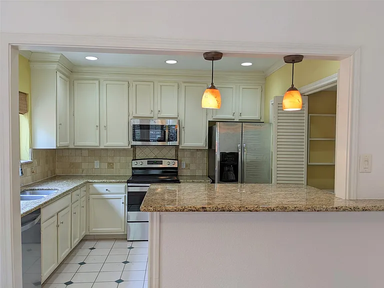 11711 Memorial Dr #133 — Photo 10