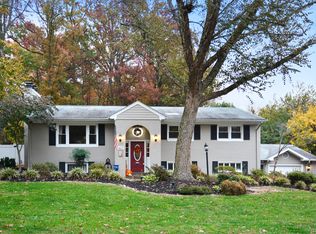 3417 Hill St, Fairfax, VA 22030
