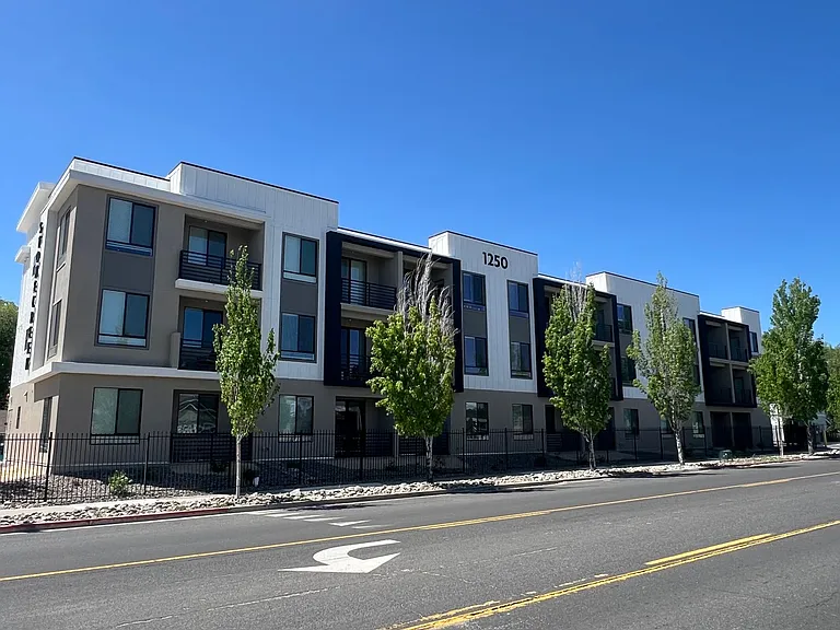 Stonecreek Apartments — Photo 16