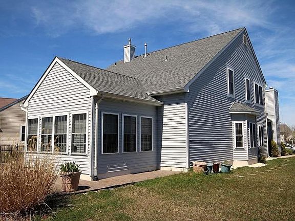 3rd image of 12 Sea Girt Ln