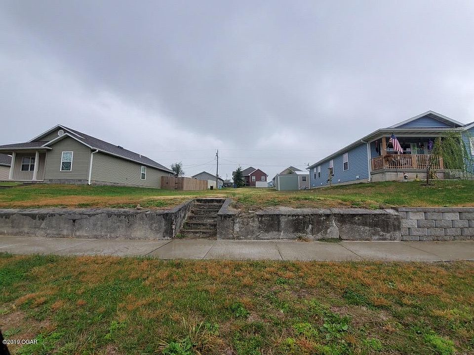 2nd image of 2428 Murphy Ave