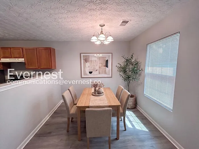 5604 Windfall Ln — Photo 4