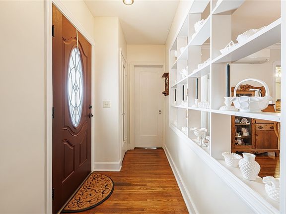 3rd image of 4858 W Ridge Rd