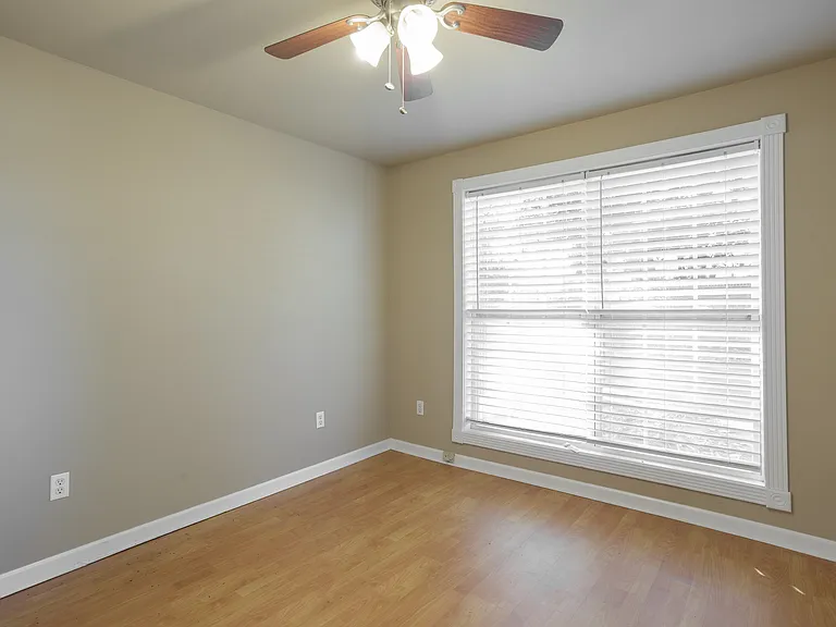 207 Limestone St — Photo 12