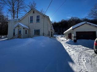 192 Bluff St, Ishpeming, MI 49849
