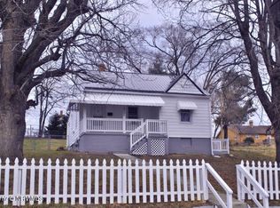 6794 Pulaski Ave, Radford, VA 24141