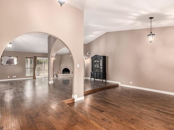 3rd image of 10434 N 42nd Pl