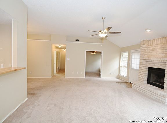2nd image of 1011 Hedgestone Dr