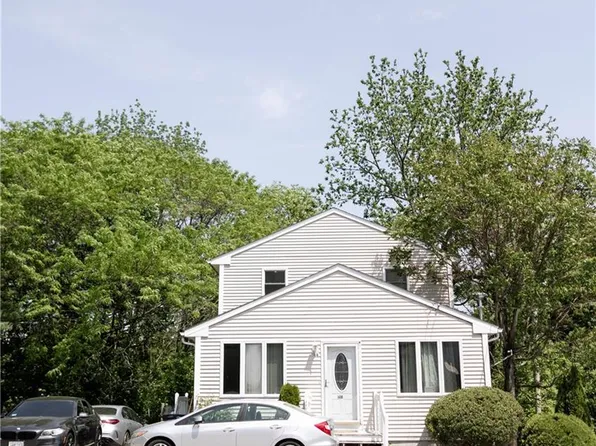 1015 Atwood Ave, Johnston, RI 02919