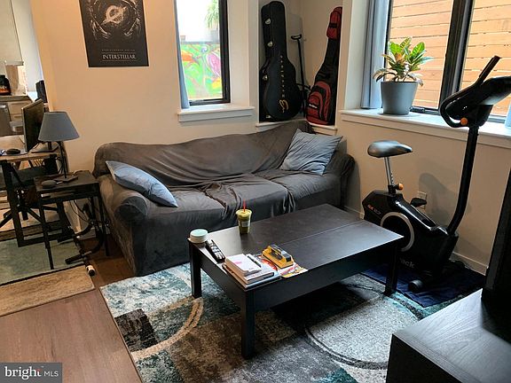 4th image of 938 New Market St APT 102
