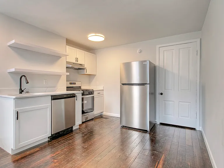 511 Sanford St #517-1 — Photo 1