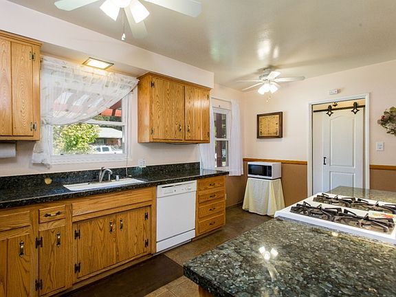 5th image of 10111 Mount Gleason Ave