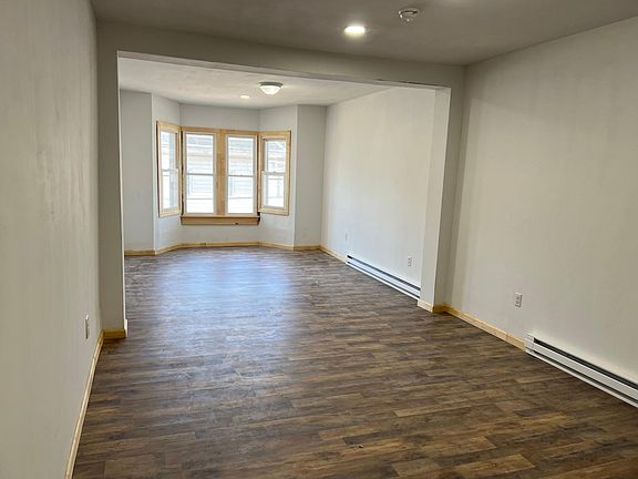 4th image of 136 E Mahanoy St #2C