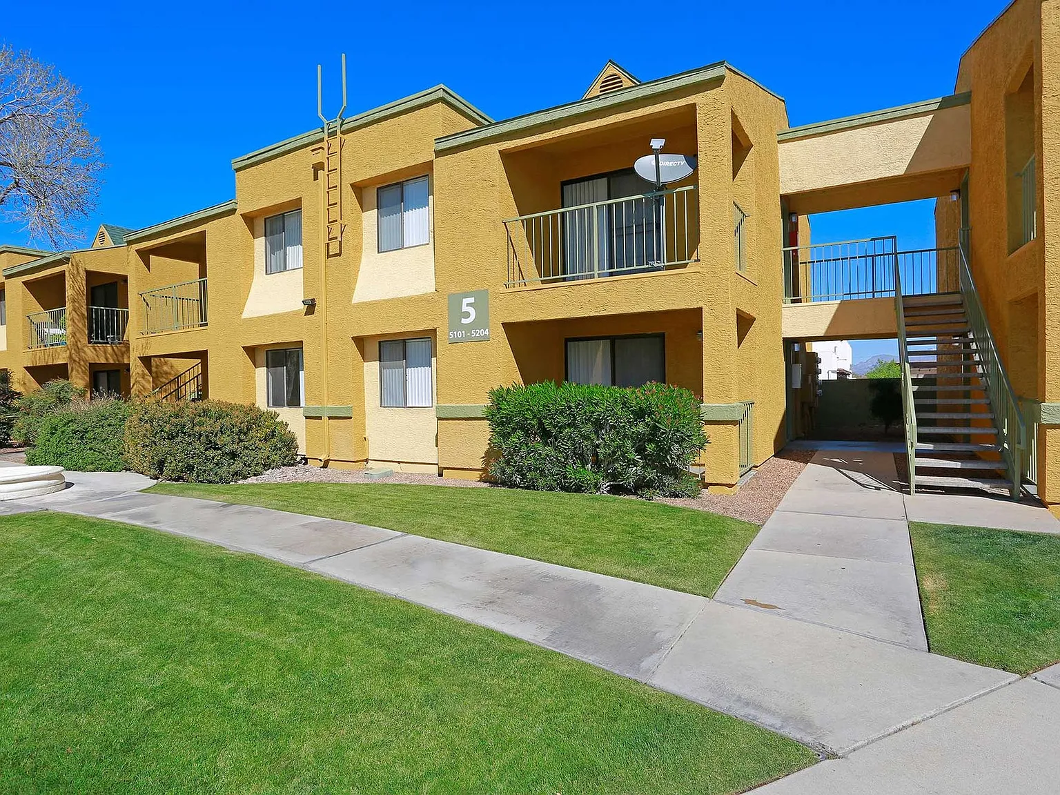 Silverado Apartments — Photo 2