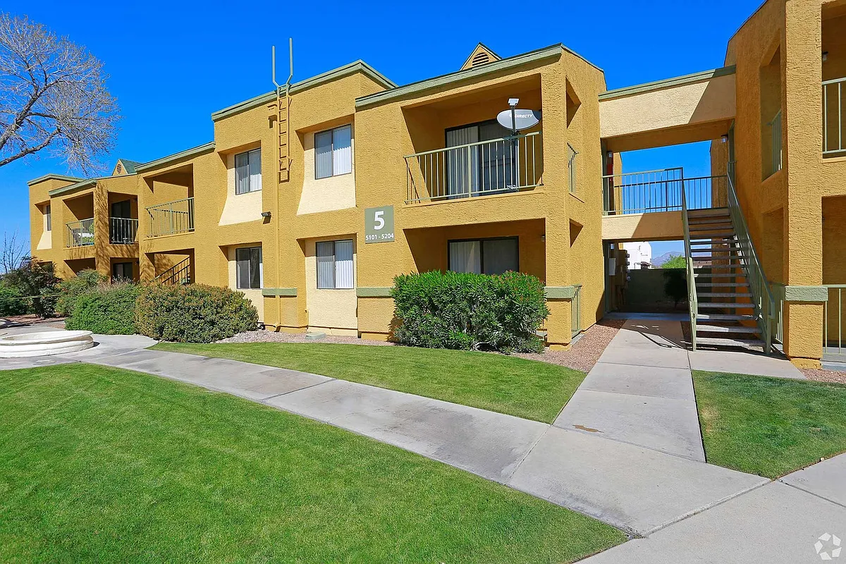 Building Photo - Silverado Apartments