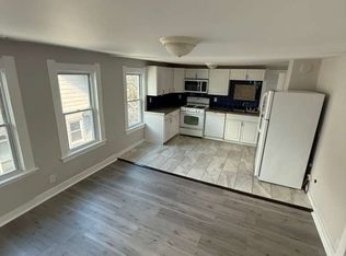 182 Hewitt St, Bridgeport, CT 06607