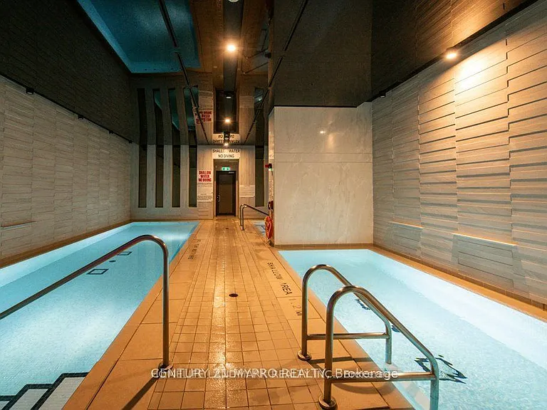 17 Bathurst St #3710 — Photo 8