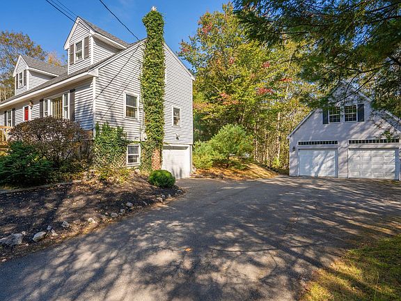 3rd image of 44 Ridge View Drive