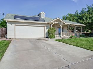 1757 Place Rd, Los Banos, CA 93635