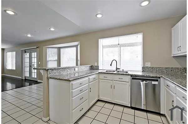 Building Photo - 6580 Goldensun Ct