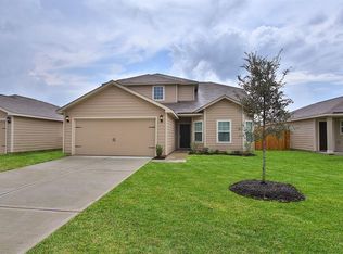 735 Crystal Lakes Dr, Brookshire, TX 77423