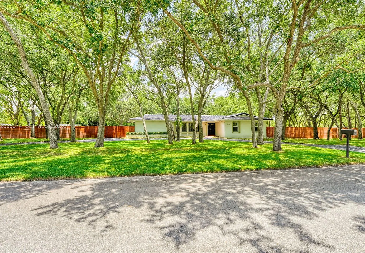 Suniland Estates — Photo 2