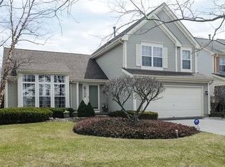 6277 Crossland Blvd, Gurnee, IL 60031