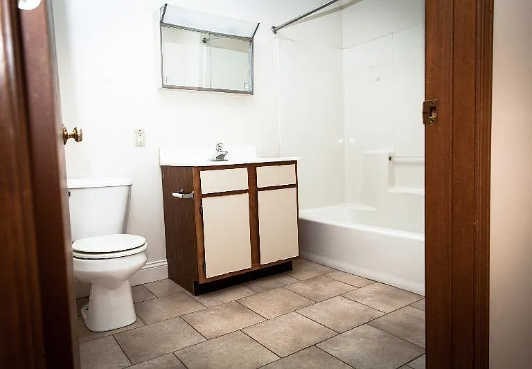 Portage Terrace — Photo 15