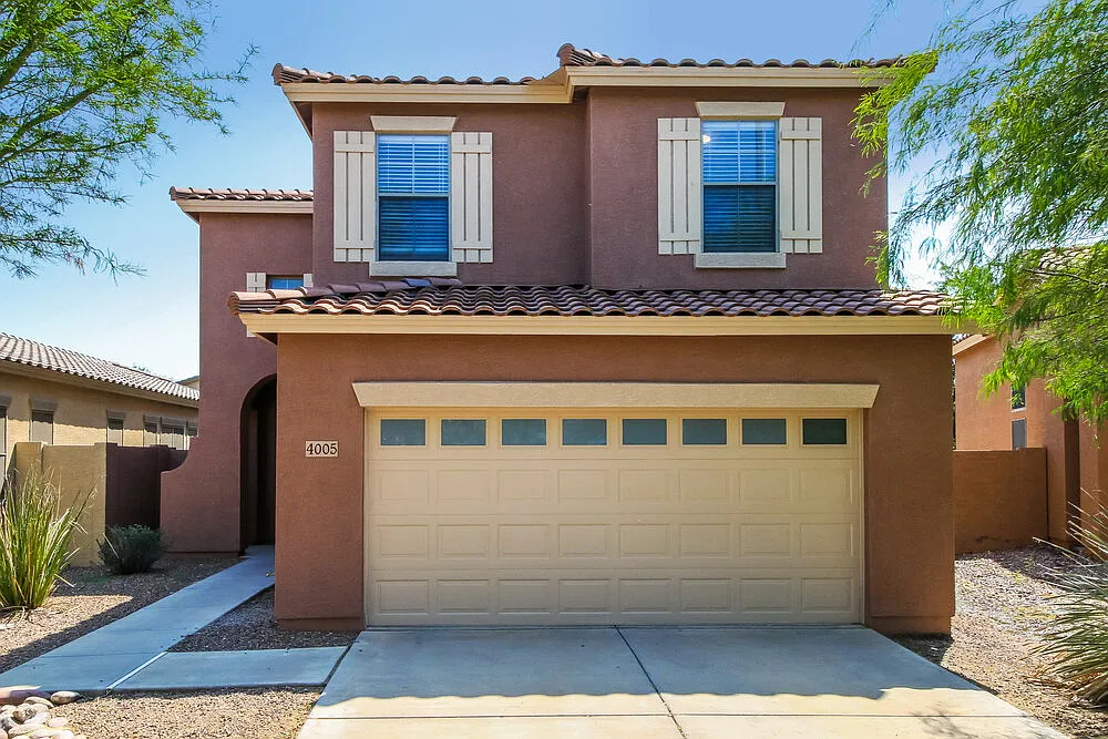 4 bed, 2.5 bath, 1988 sqft, $2,555 — Photo 1