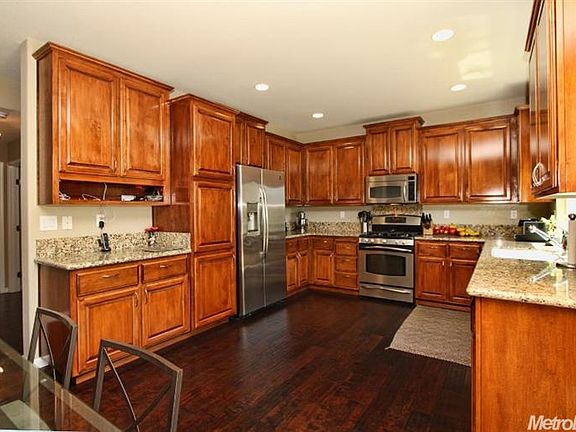 2nd image of 2034 Misty Meadow Dr