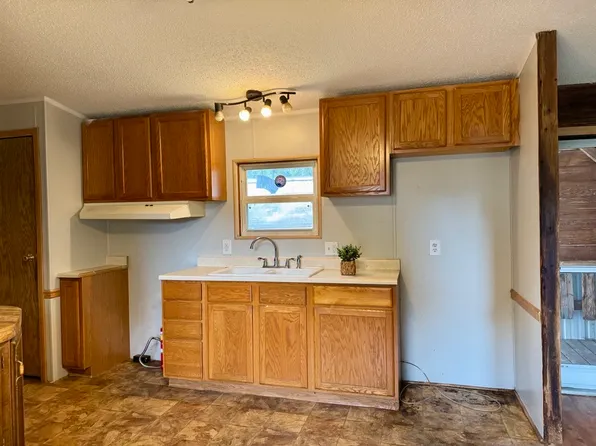 Unit 92, Eureka, IL 61530