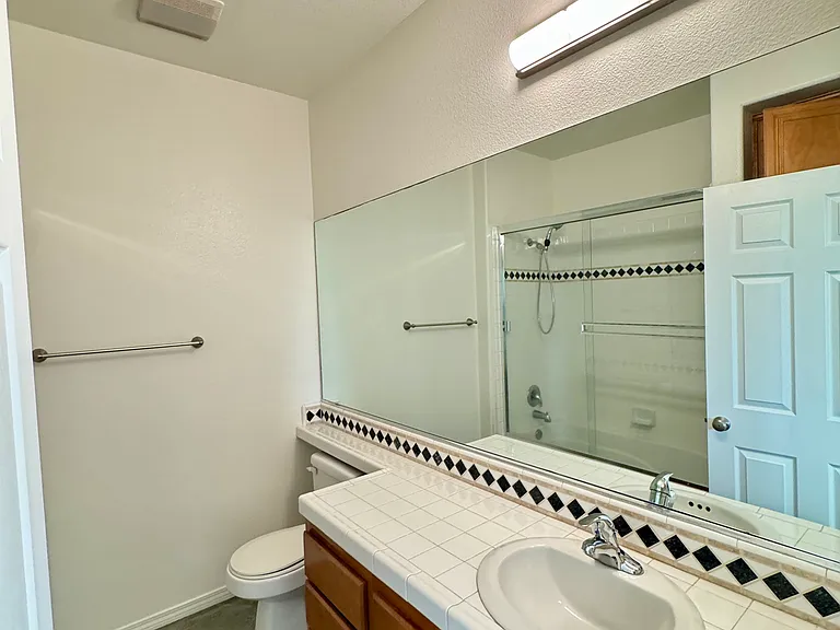 1331 Bayside Cir — Photo 55