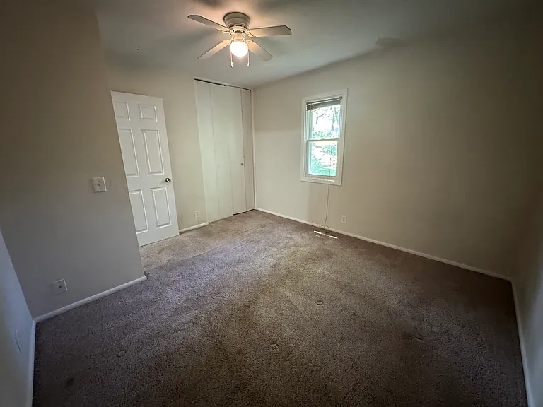 3515 Maplewood Blvd — Photo 8