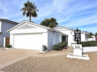 420 W Sandra Ter, Phoenix, AZ 85023
