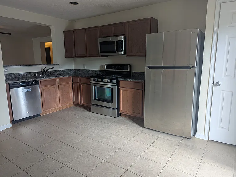 29218 Legends Valley Dr — Photo 6