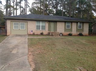 137 Oakland Dr, Gray, GA 31032