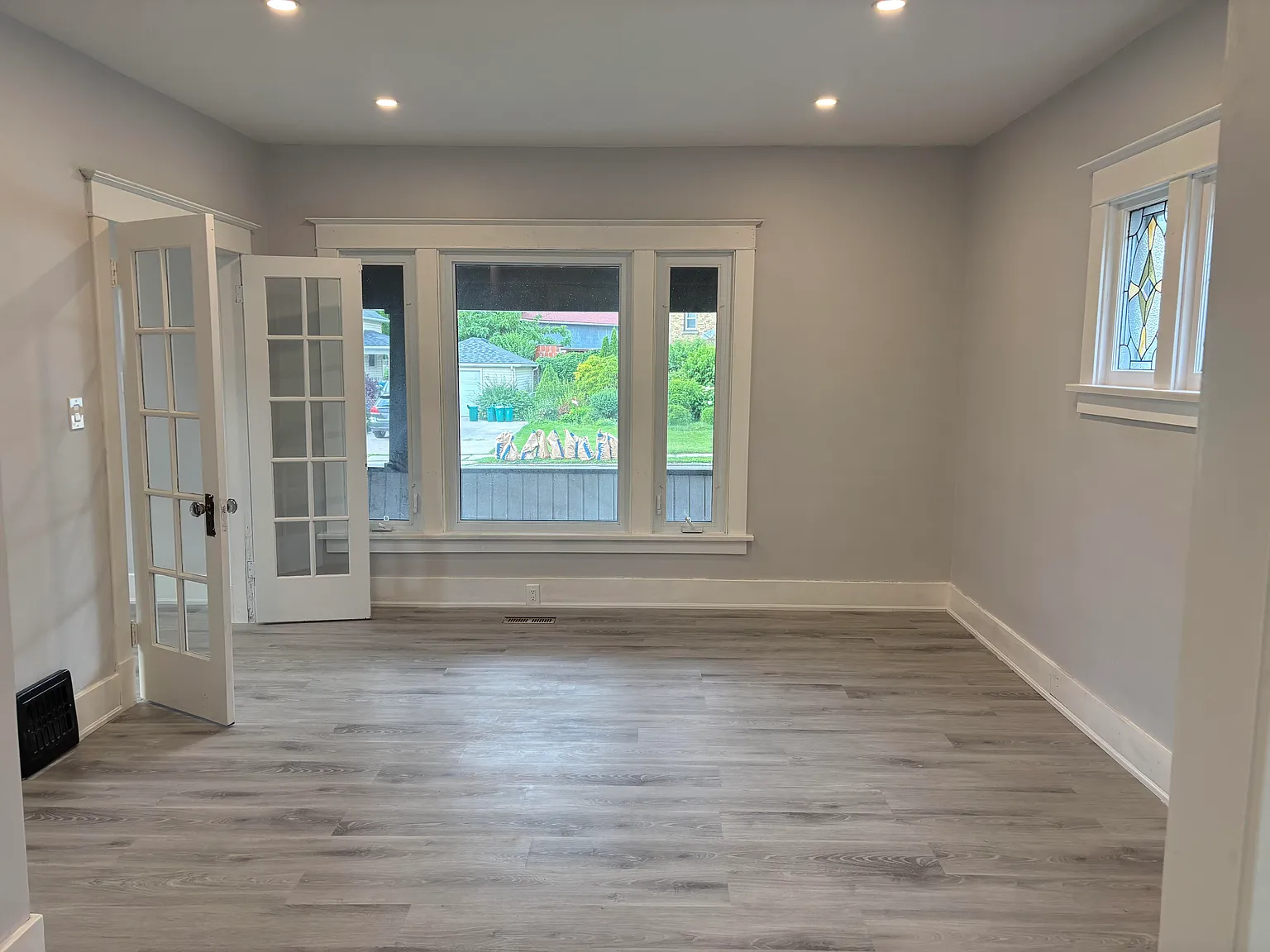 5810 Symmes Street, Niagara Falls — Photo 3