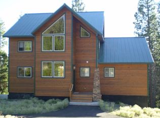 18510 Diamond Peak Dr, Crescent Lake, OR 97733