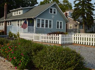 61 Terry St, Sayville, NY 11782