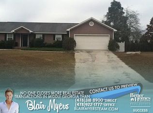 205 Echeconnee Ln, Warner Robins, GA 31093