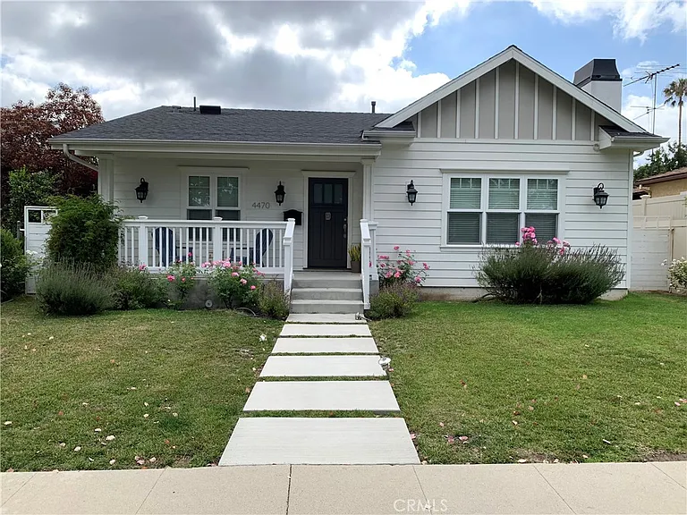 4470 Stansbury Ave — Photo 2