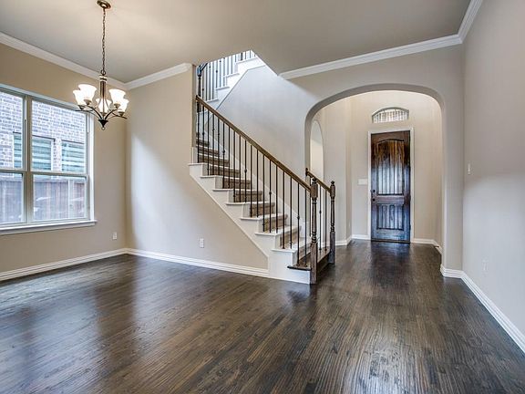 2nd image of 6812 Badlands Dr