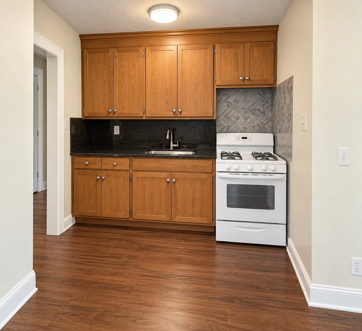 1810 Portland Avenue South — Photo 4