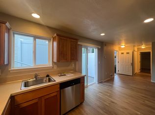 11873 SE Pine St #0, Portland, OR 97216