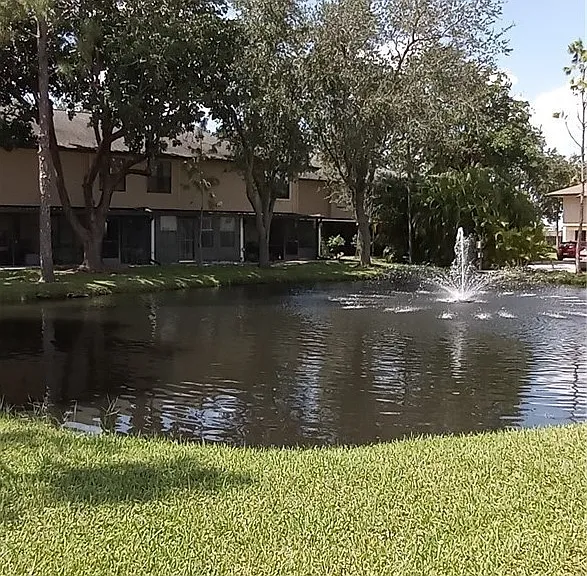 2135 Crystal Dr #45 — Photo 9