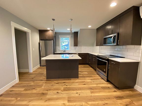 5th image of 408 Pine St #A